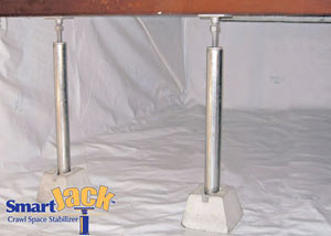 Crawl space structural support jacks installed in Lake Tomahawk