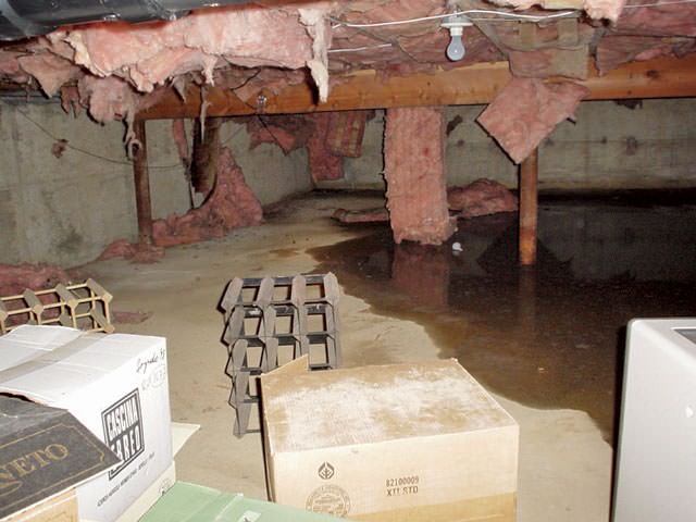 Crawl E Thermal Insulation Marquette Iron Mountain Ashland Fibergl Dripping Off Of The Ceilings A Iron Mountain Crawl E